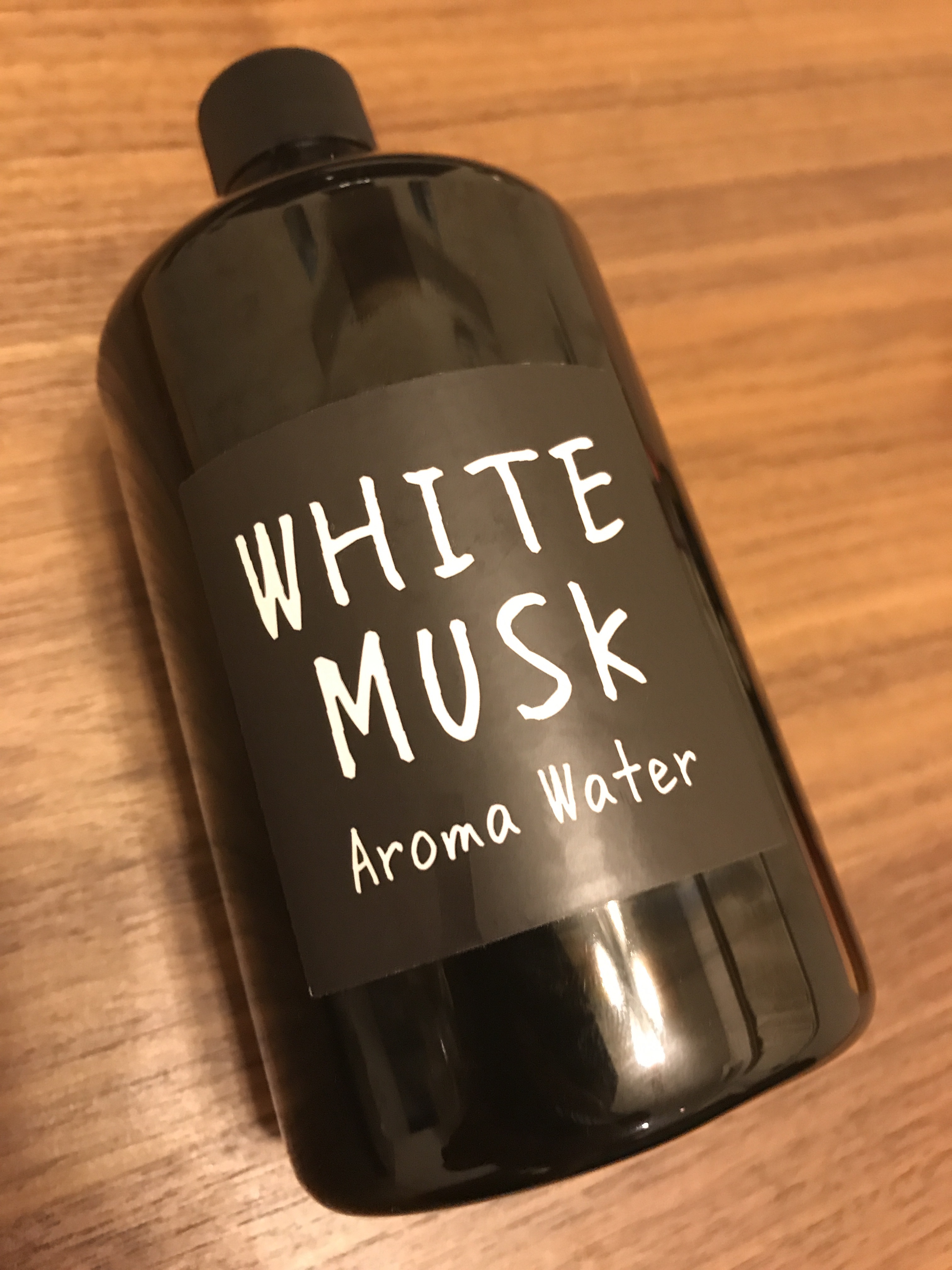 WHITE MUSK(アロマウオーター）